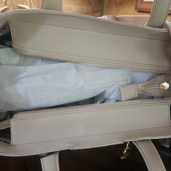 Juicy Couture Cream Large Tote Bag - Picture 6 of 10